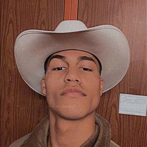 Meet your Posher, Keahionamaka